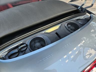911 (992)