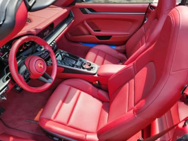 911 (992)