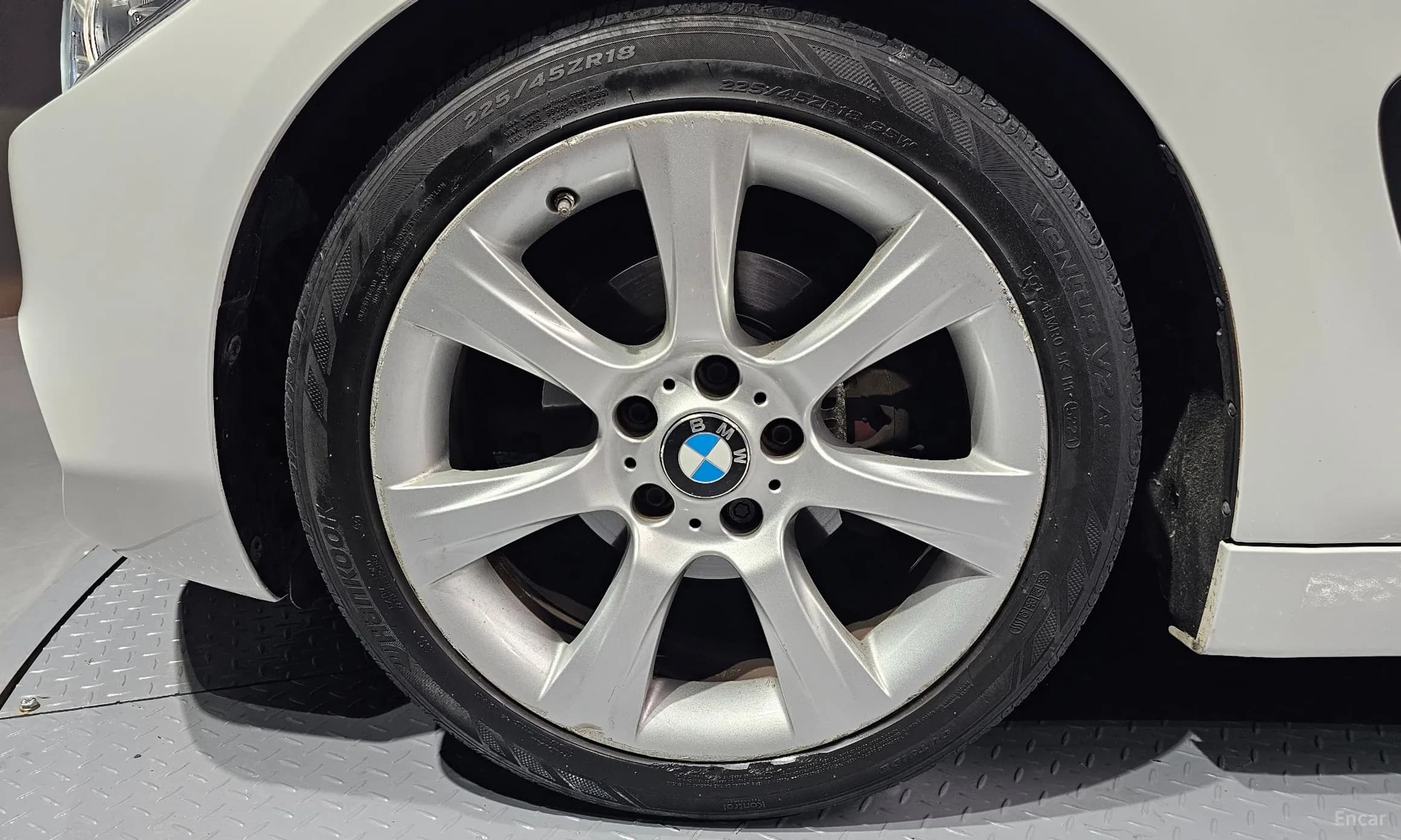 Series 4 (F32)