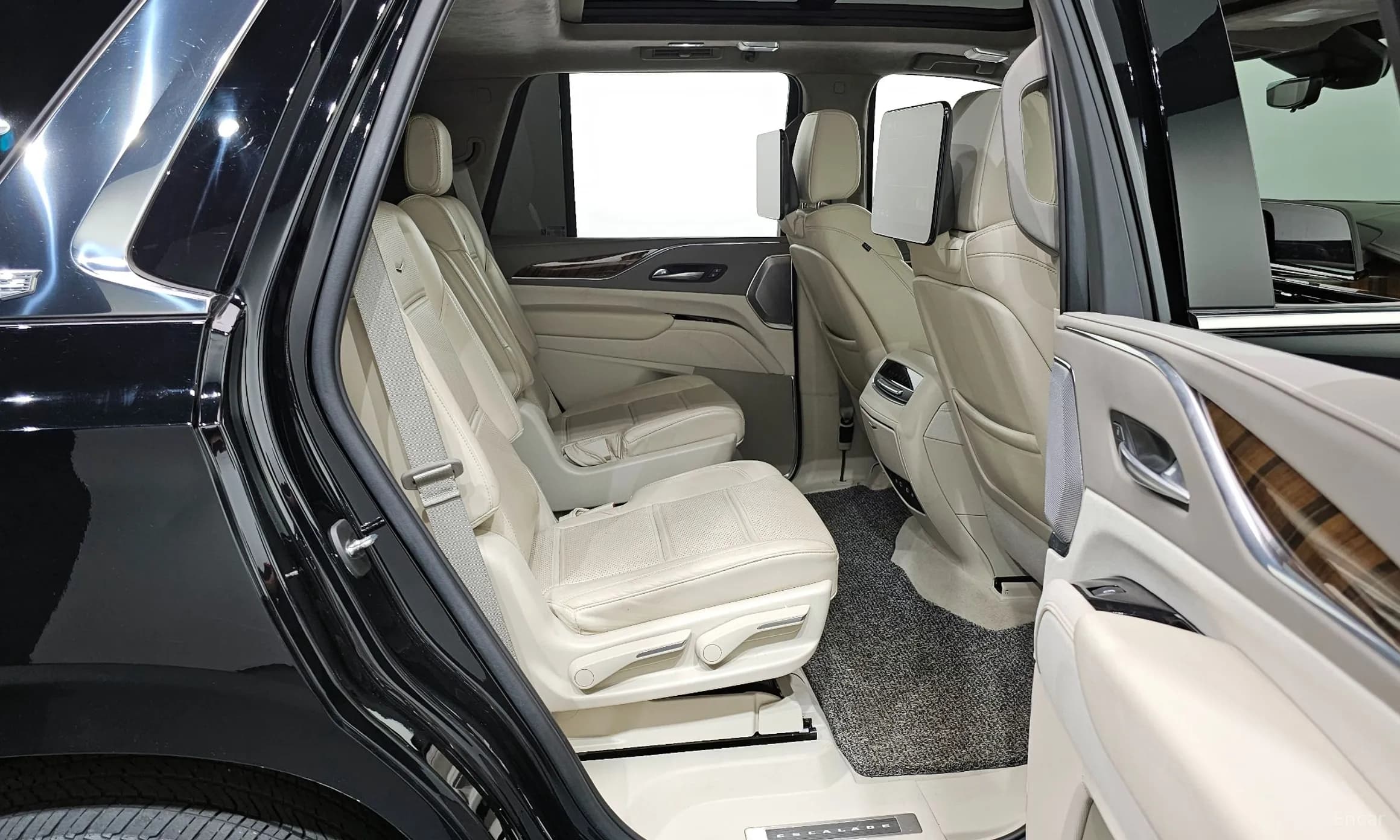 Escalade 5th Generation