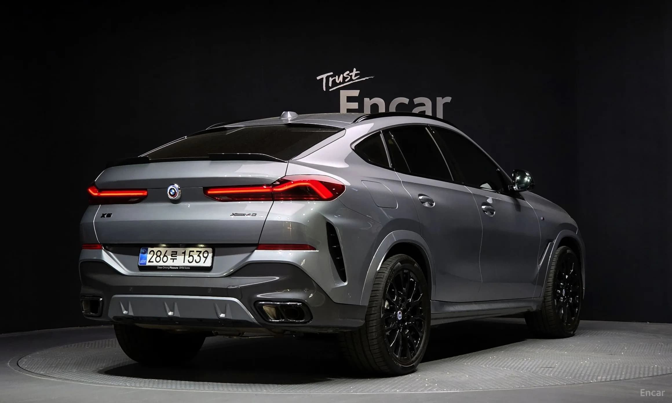 X6 (G06)