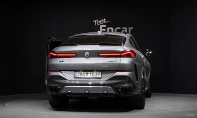 X6 (G06)