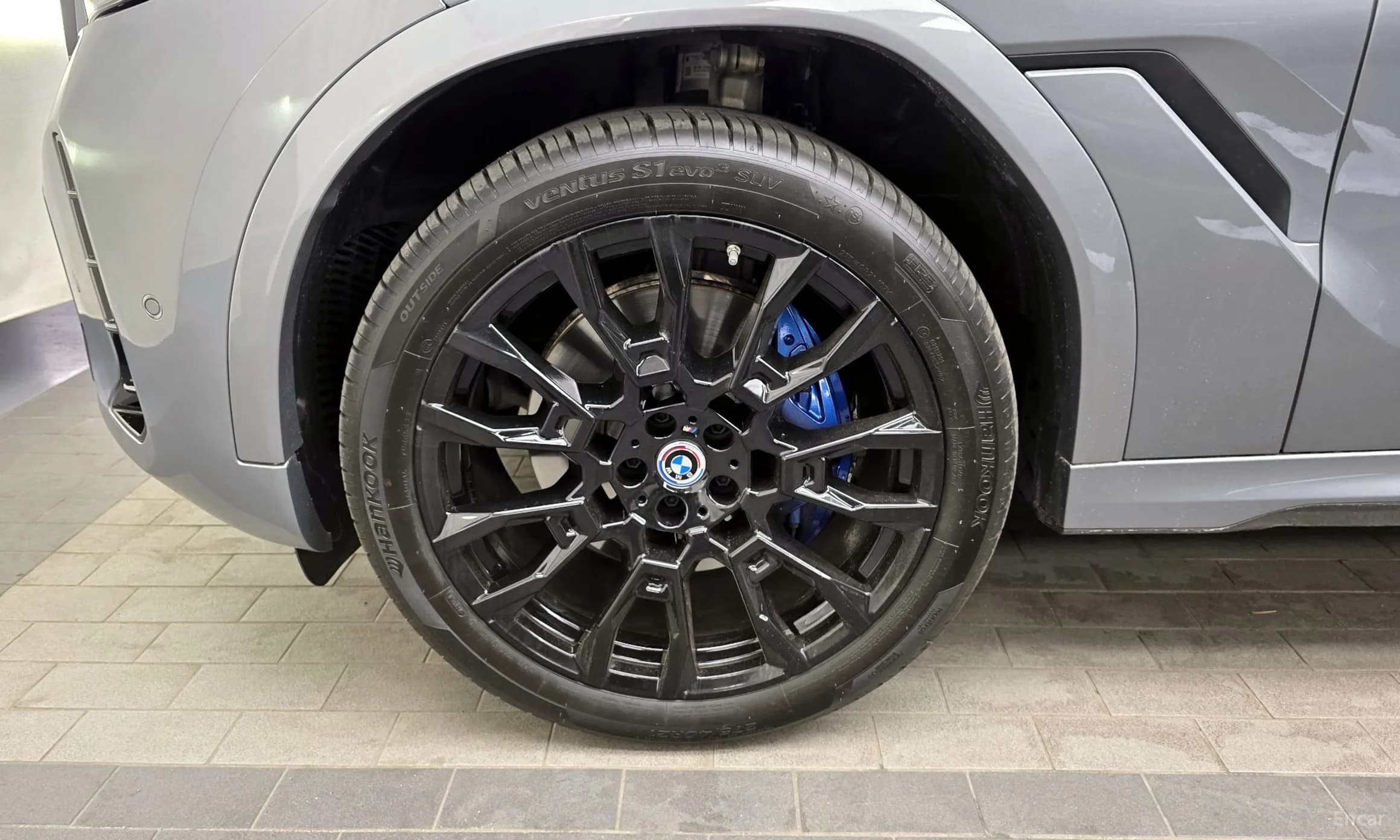 X6 (G06)