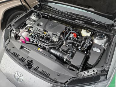Camry (XV80)