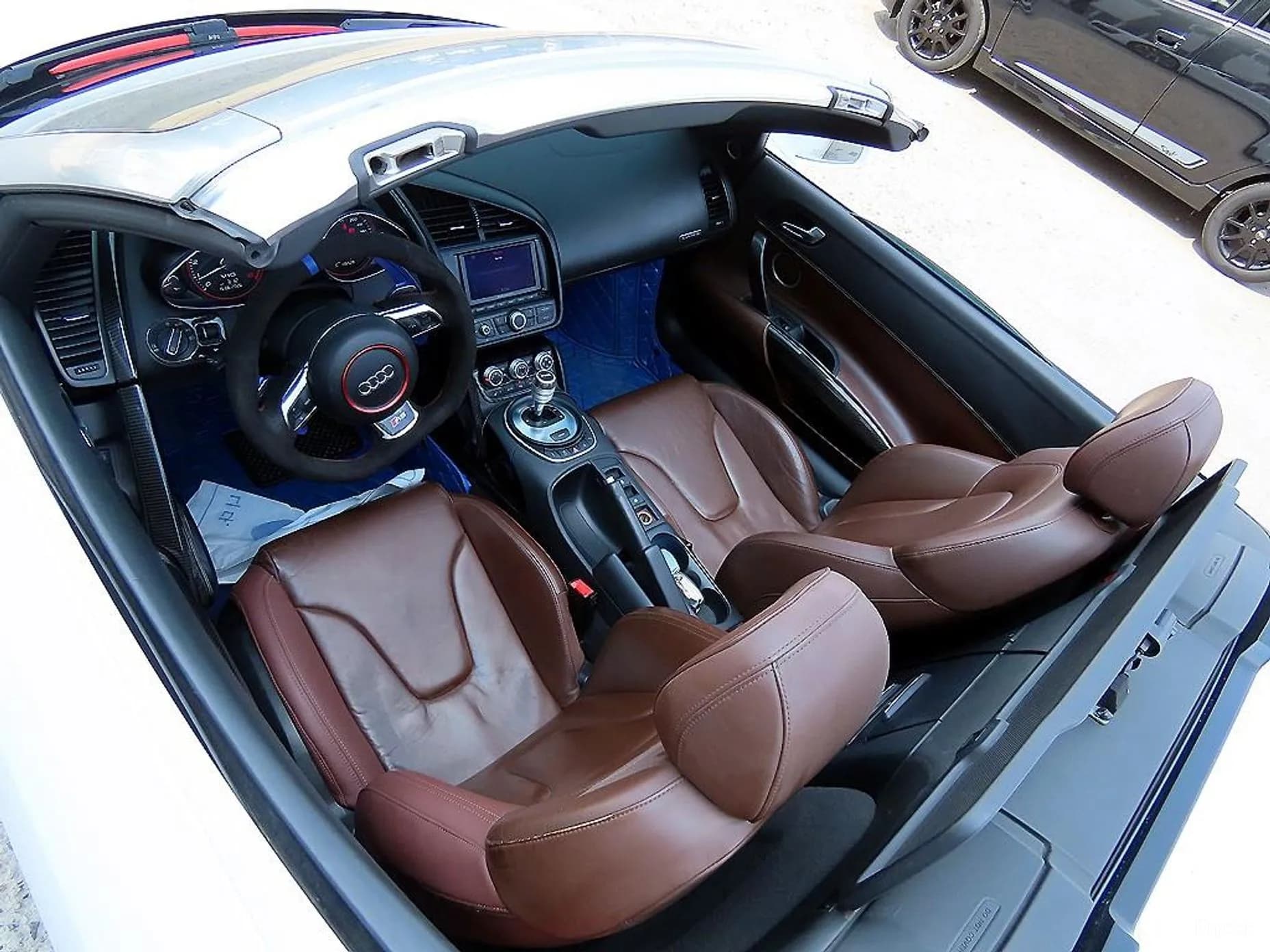 R8