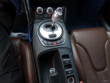 R8