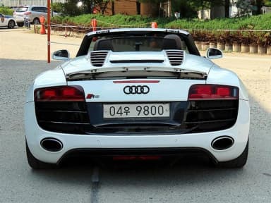 R8