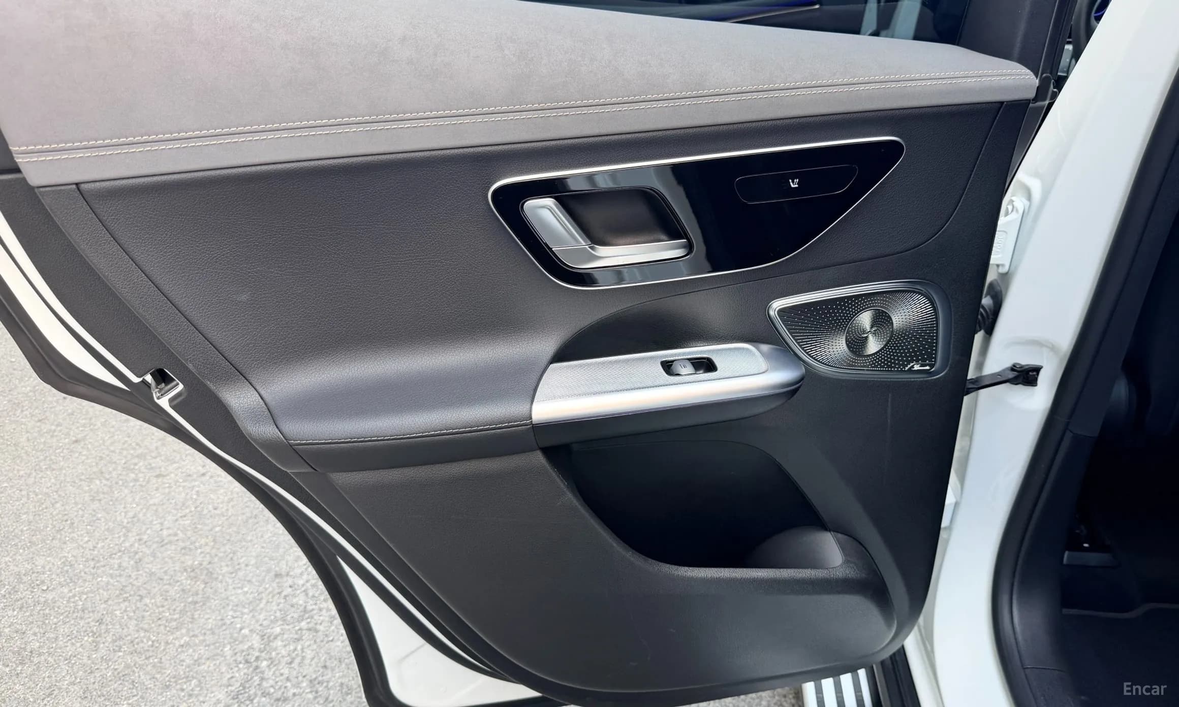 EQE SUV X294