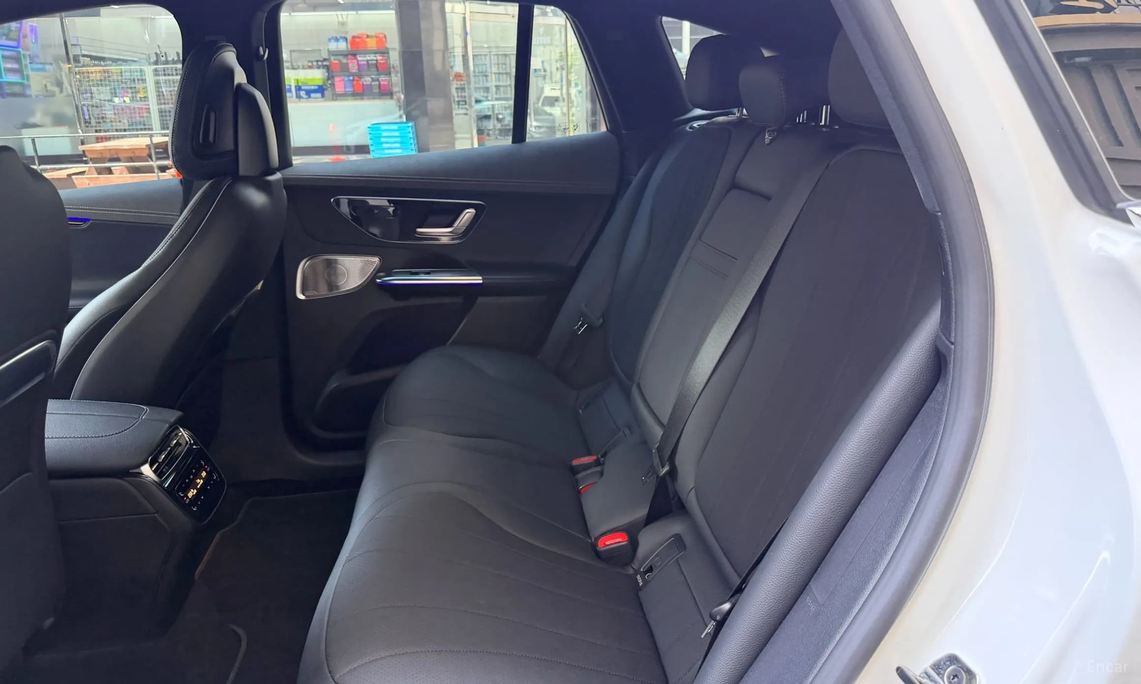EQE SUV X294