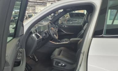 X5 (G05)