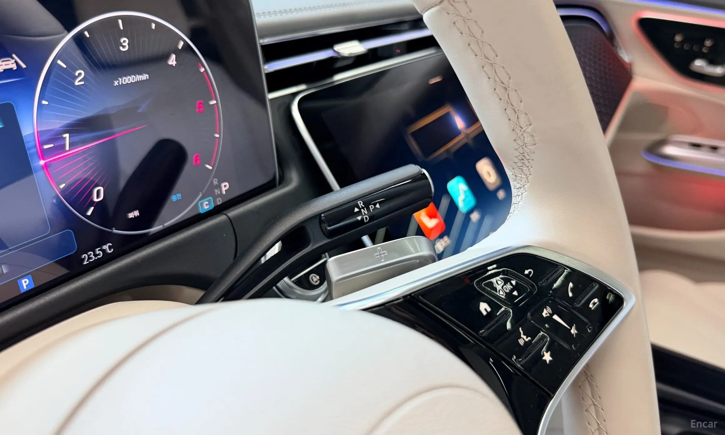 E-Class W214