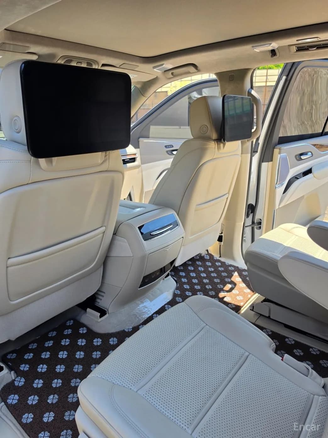 Escalade 5th Generation