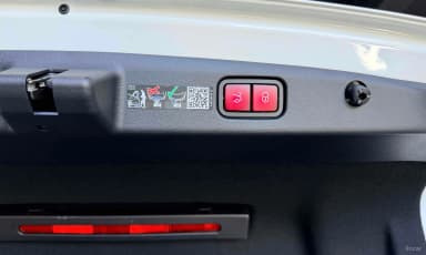 E-Class W214