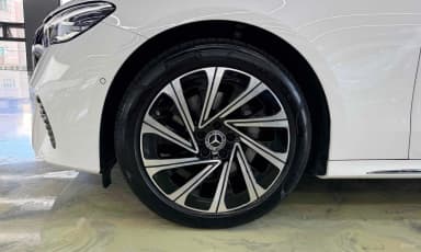 E-Class W214