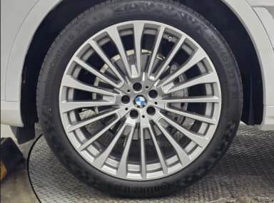 X7 (G07)