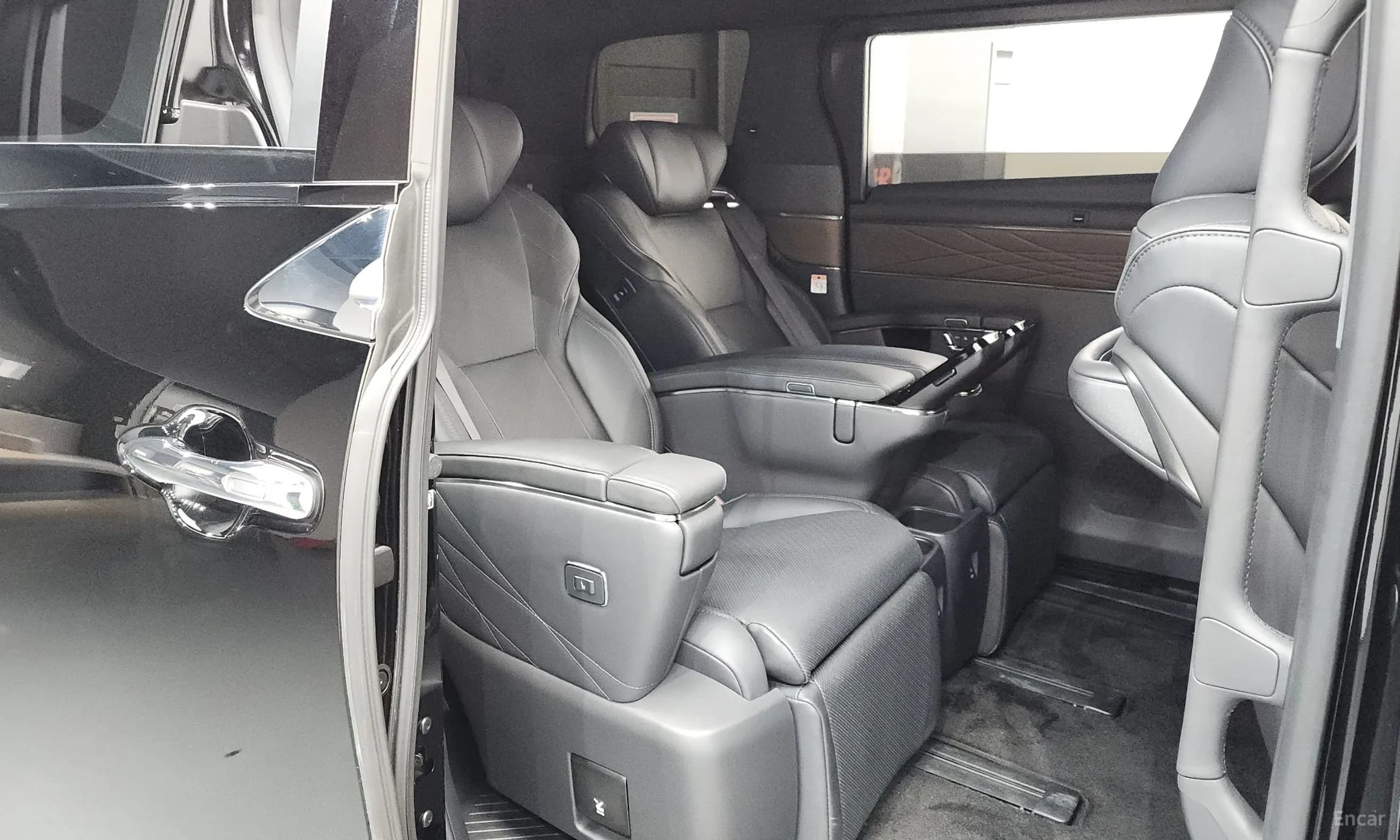 Alphard 4th Generation