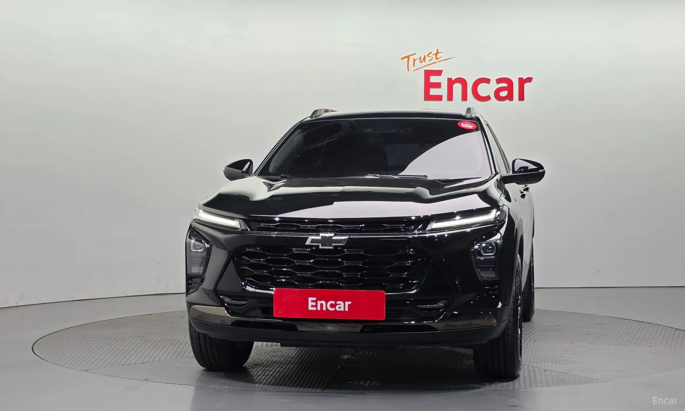 Trax Crossover