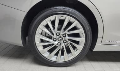 ES300h 7th Generation