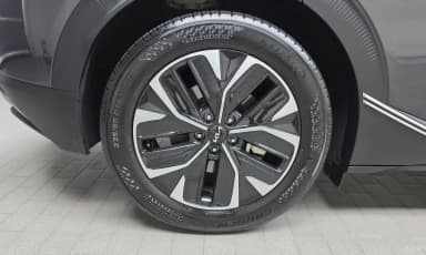 EV6