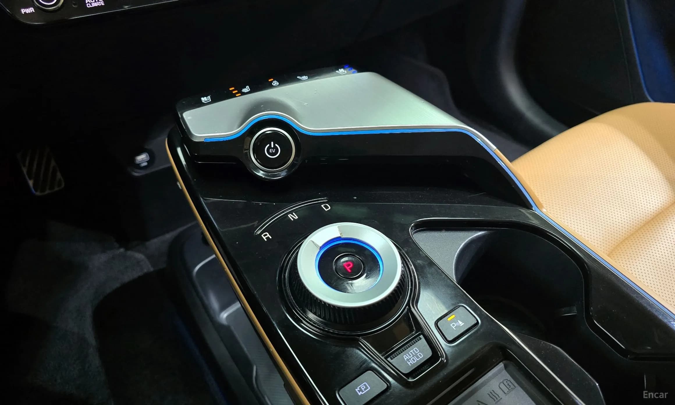 EV6