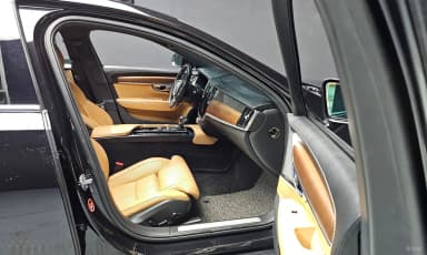S90