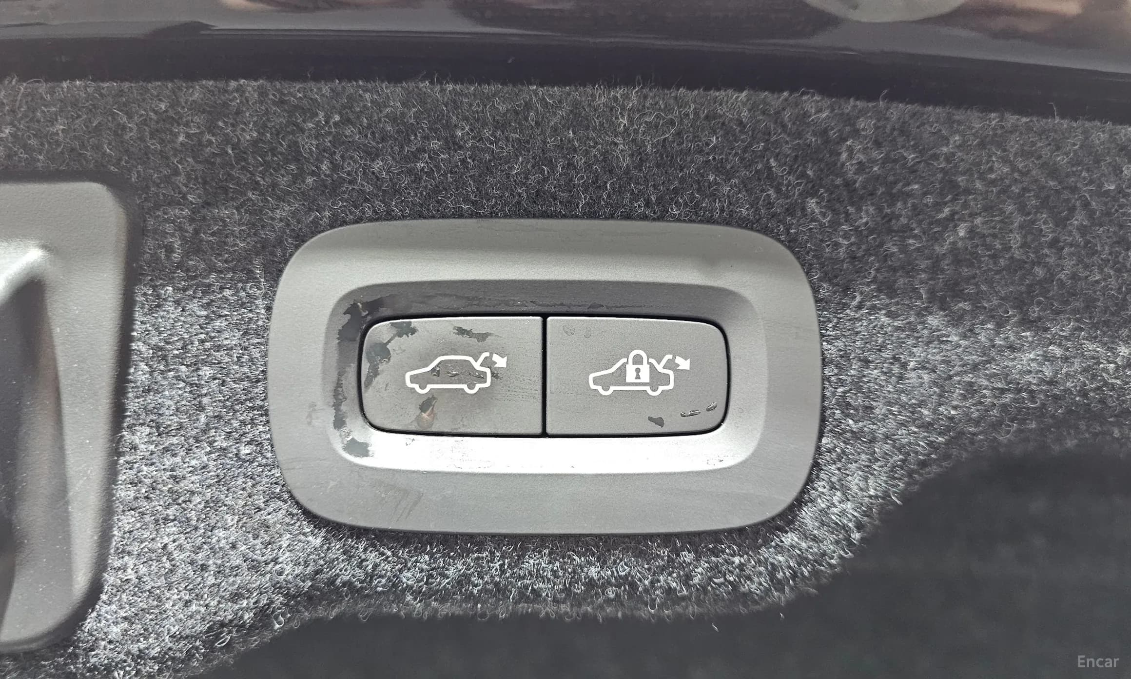 S90