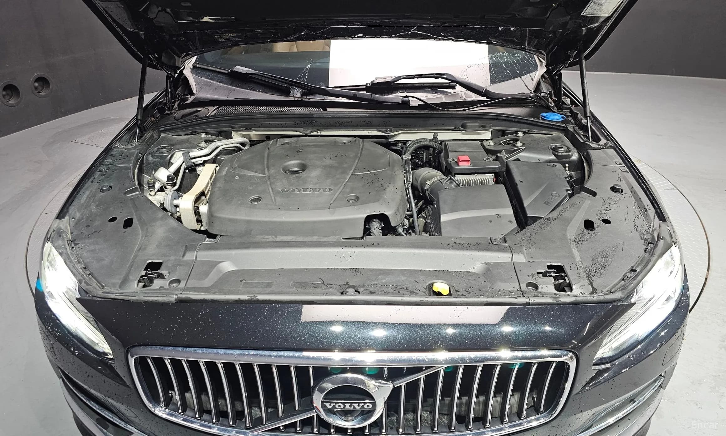 S90