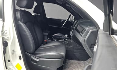 Rexton Sports Khan