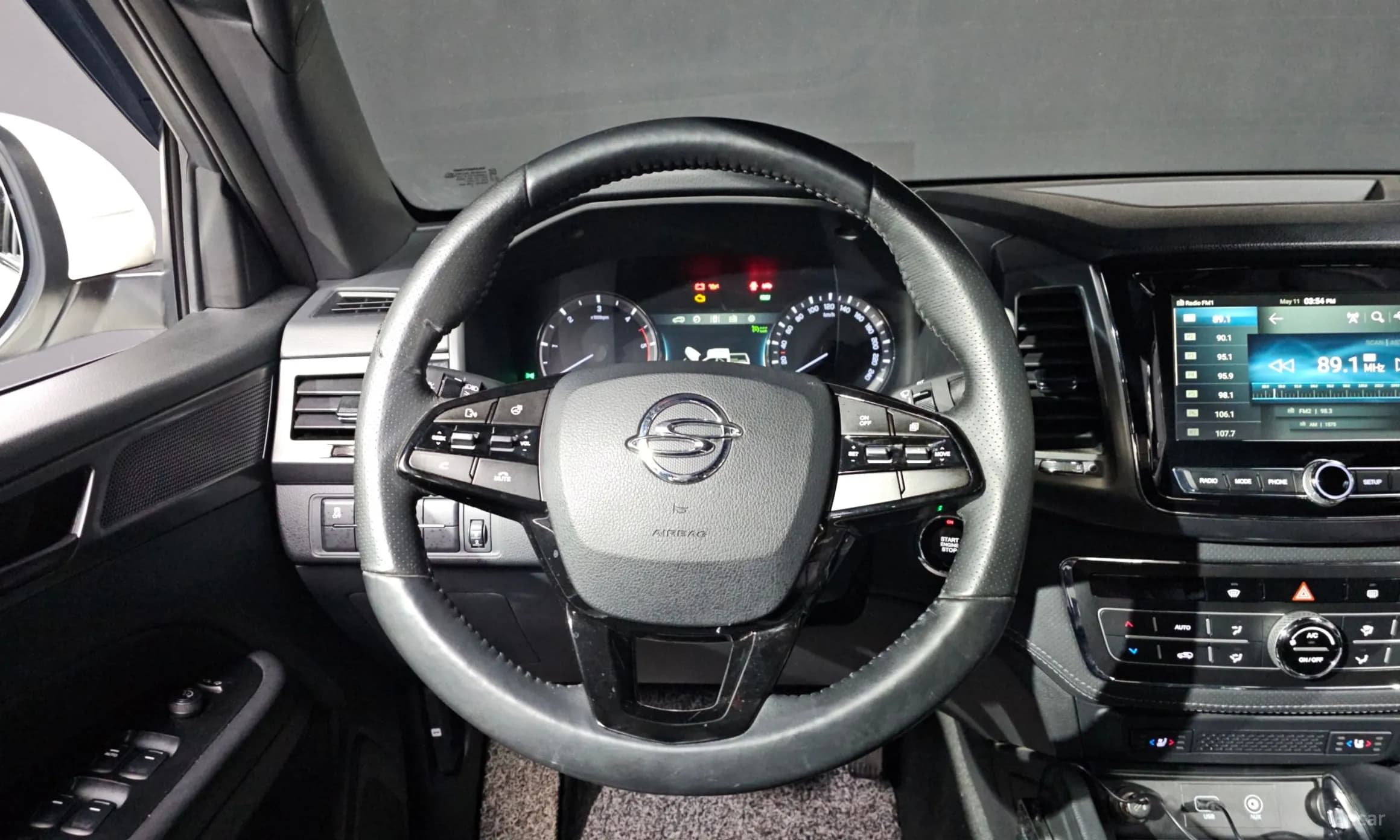 Rexton Sports Khan