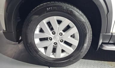 Rexton Sports Khan