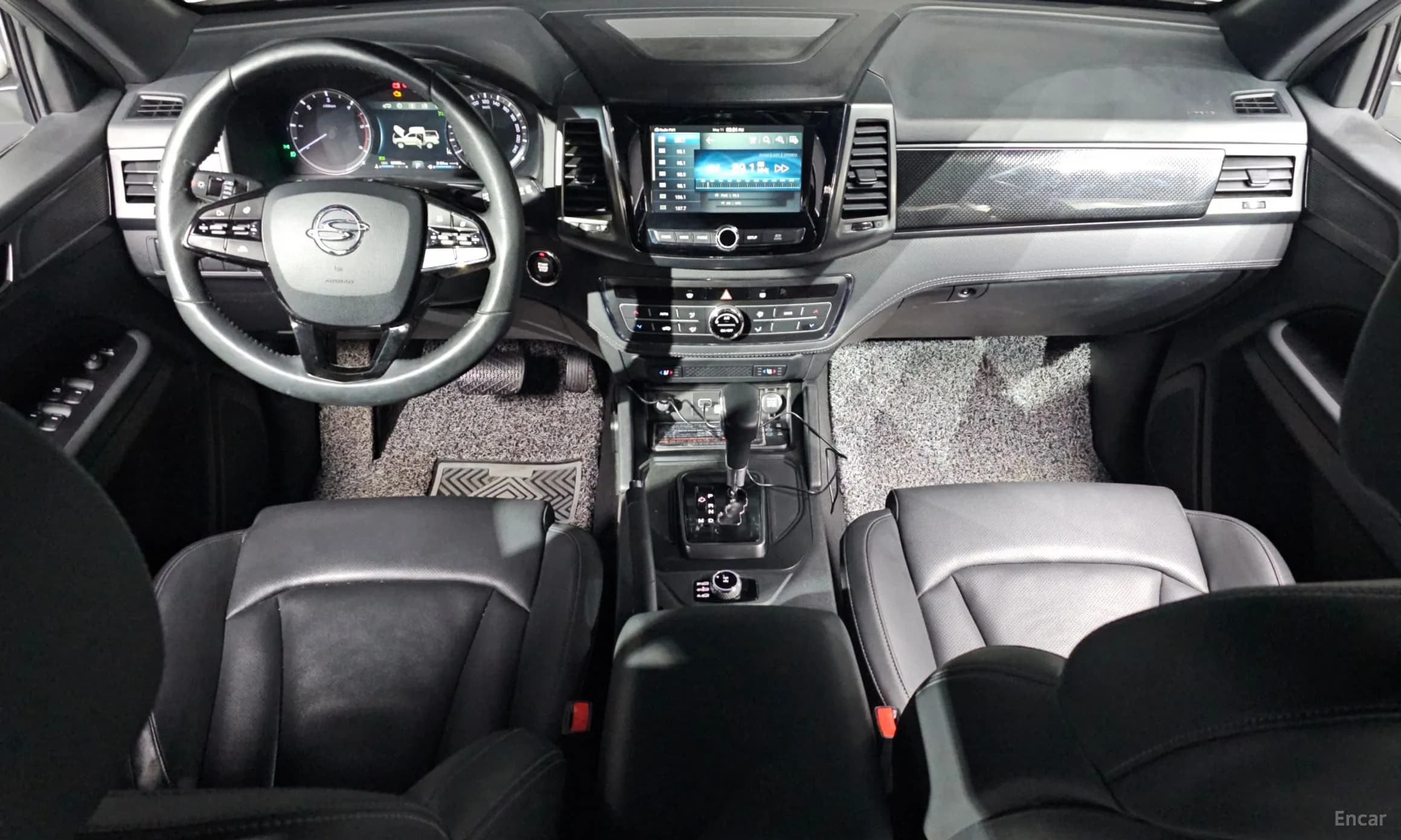 Rexton Sports Khan