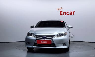 New ES300h