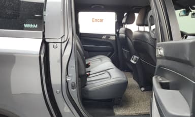 Rexton Sports Khan