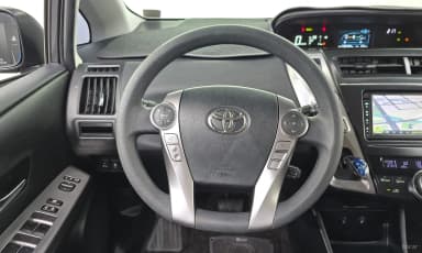 Prius V