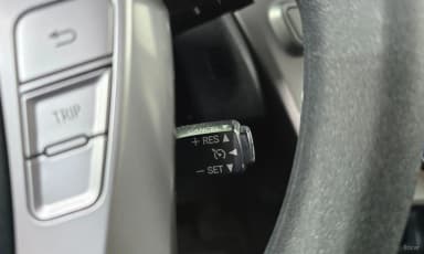 Prius V