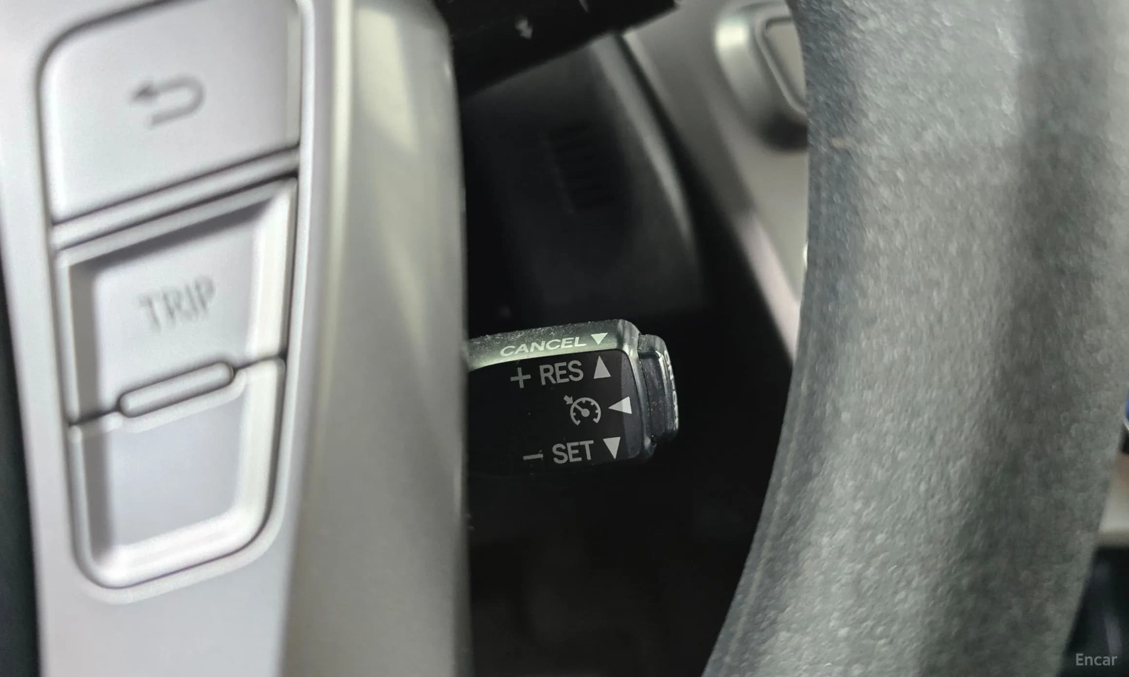 Prius V
