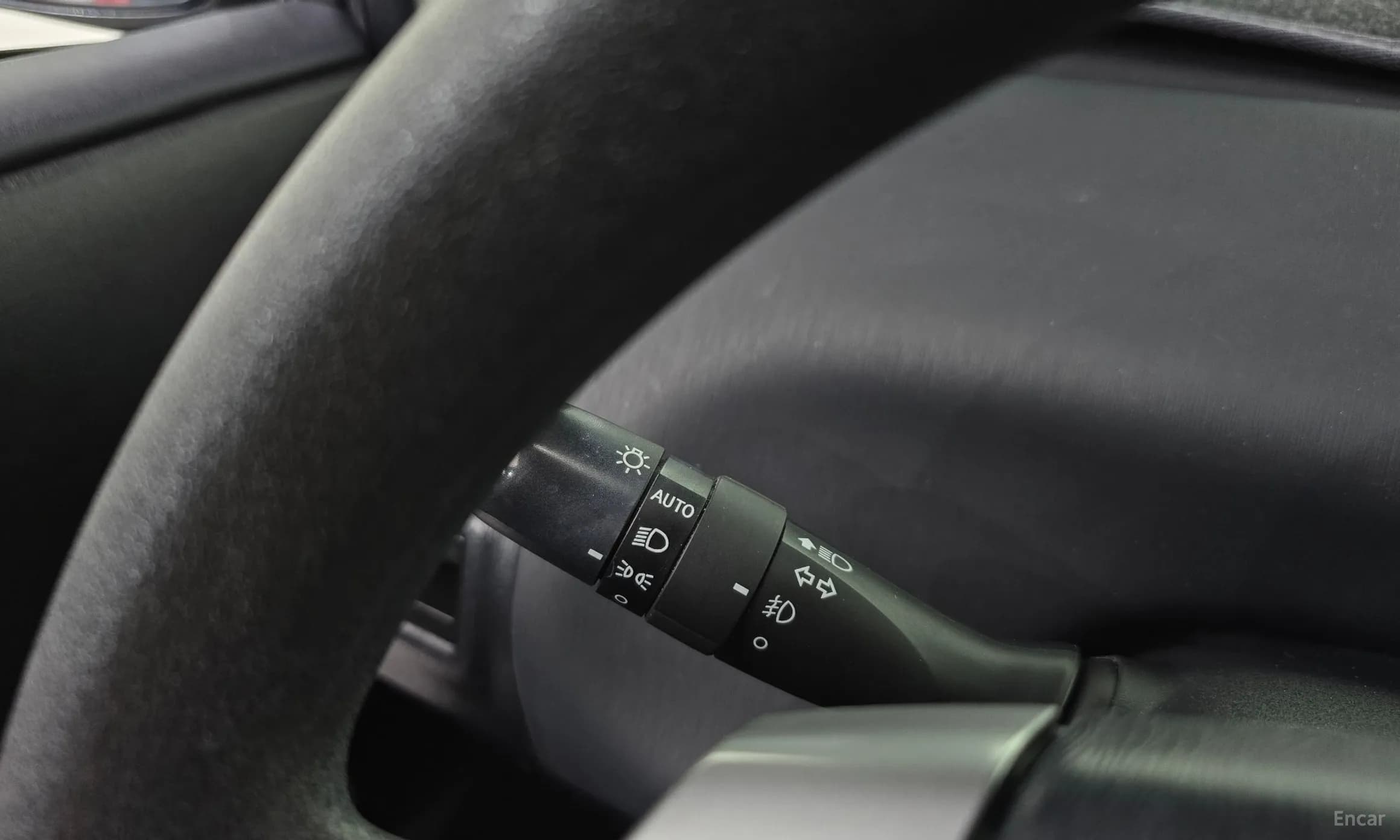 Prius V