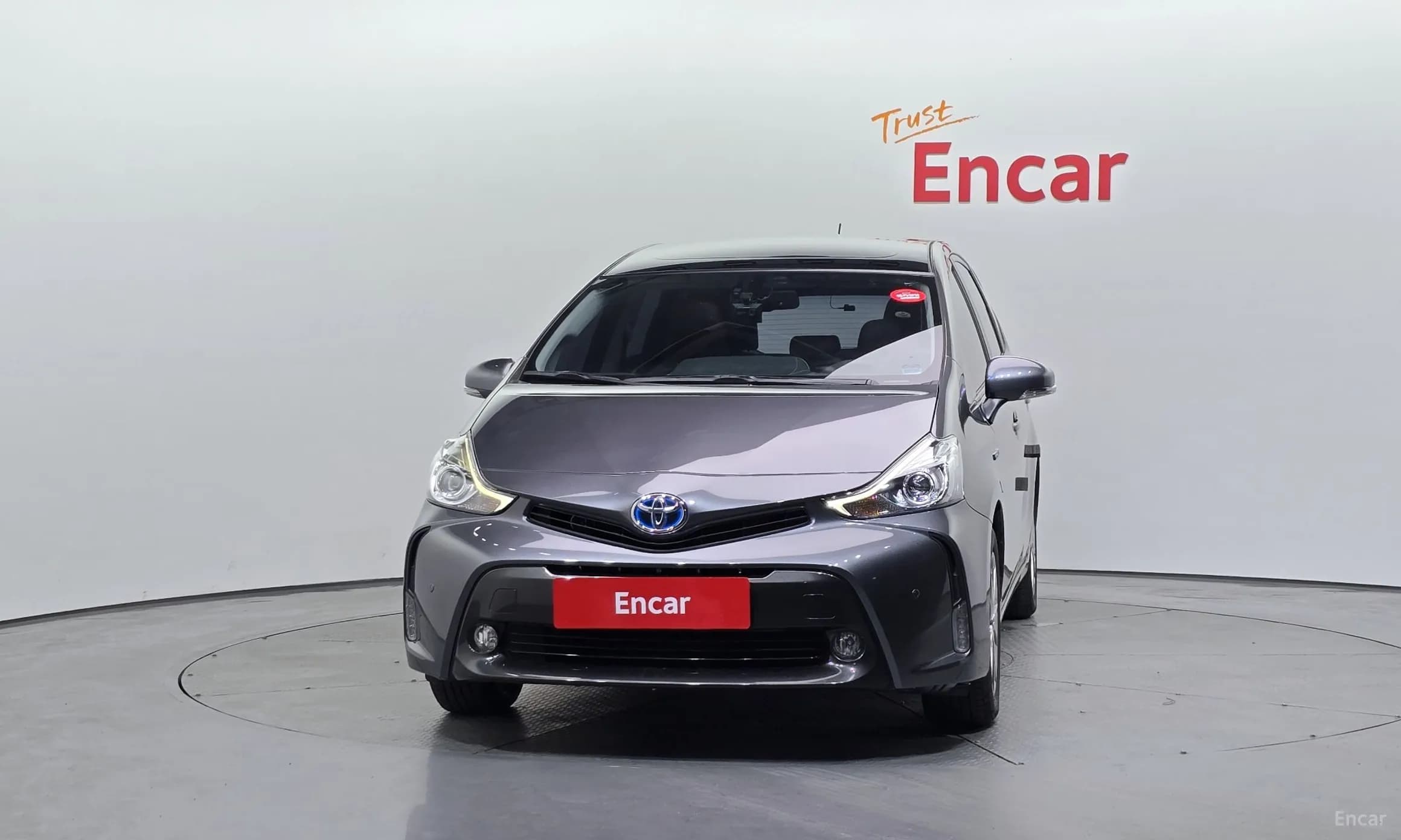Prius V