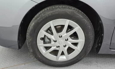Prius V