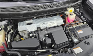 Prius V