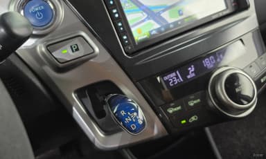 Prius V