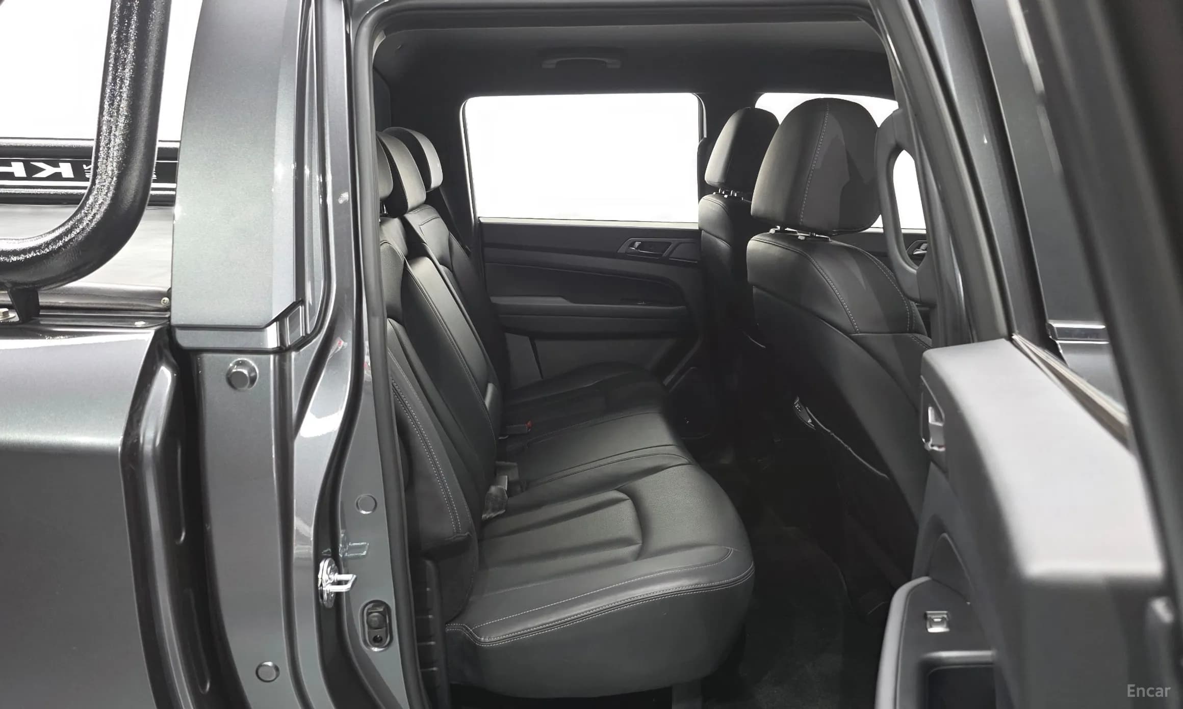 Rexton Sports Khan
