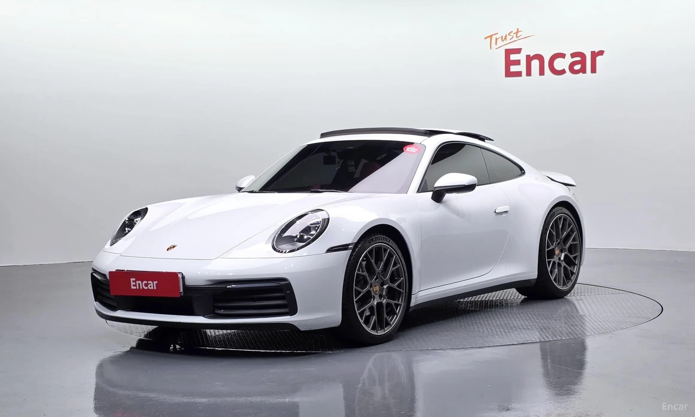 911 (992)