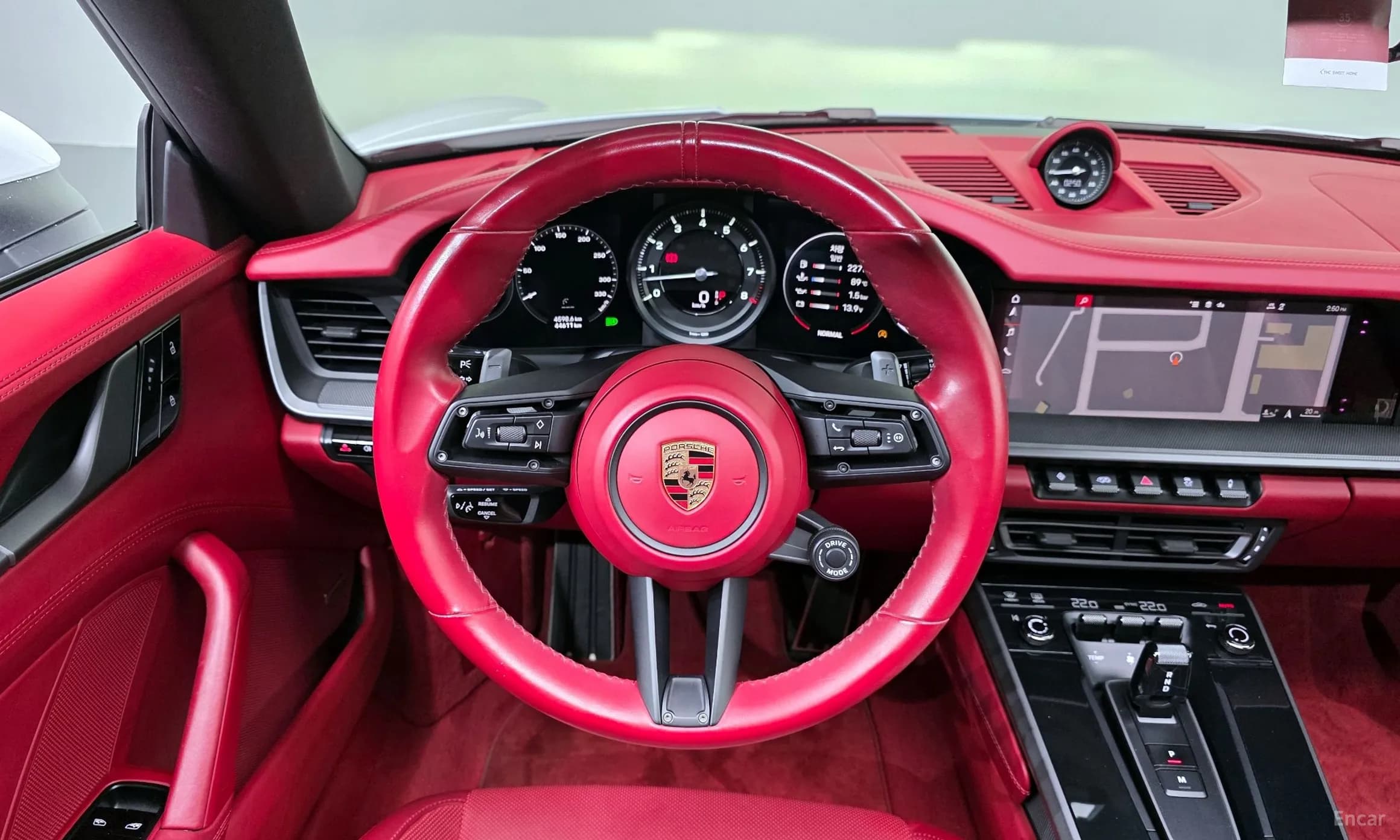 911 (992)