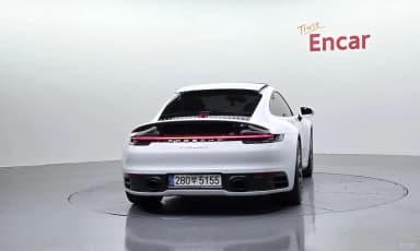 911 (992)