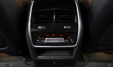 X6 (G06)