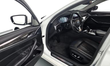 5 Series (G30)