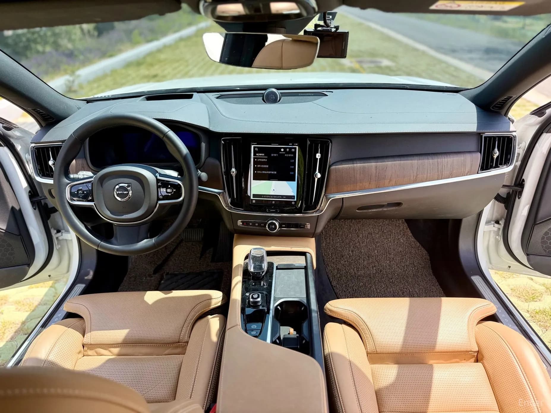 S90