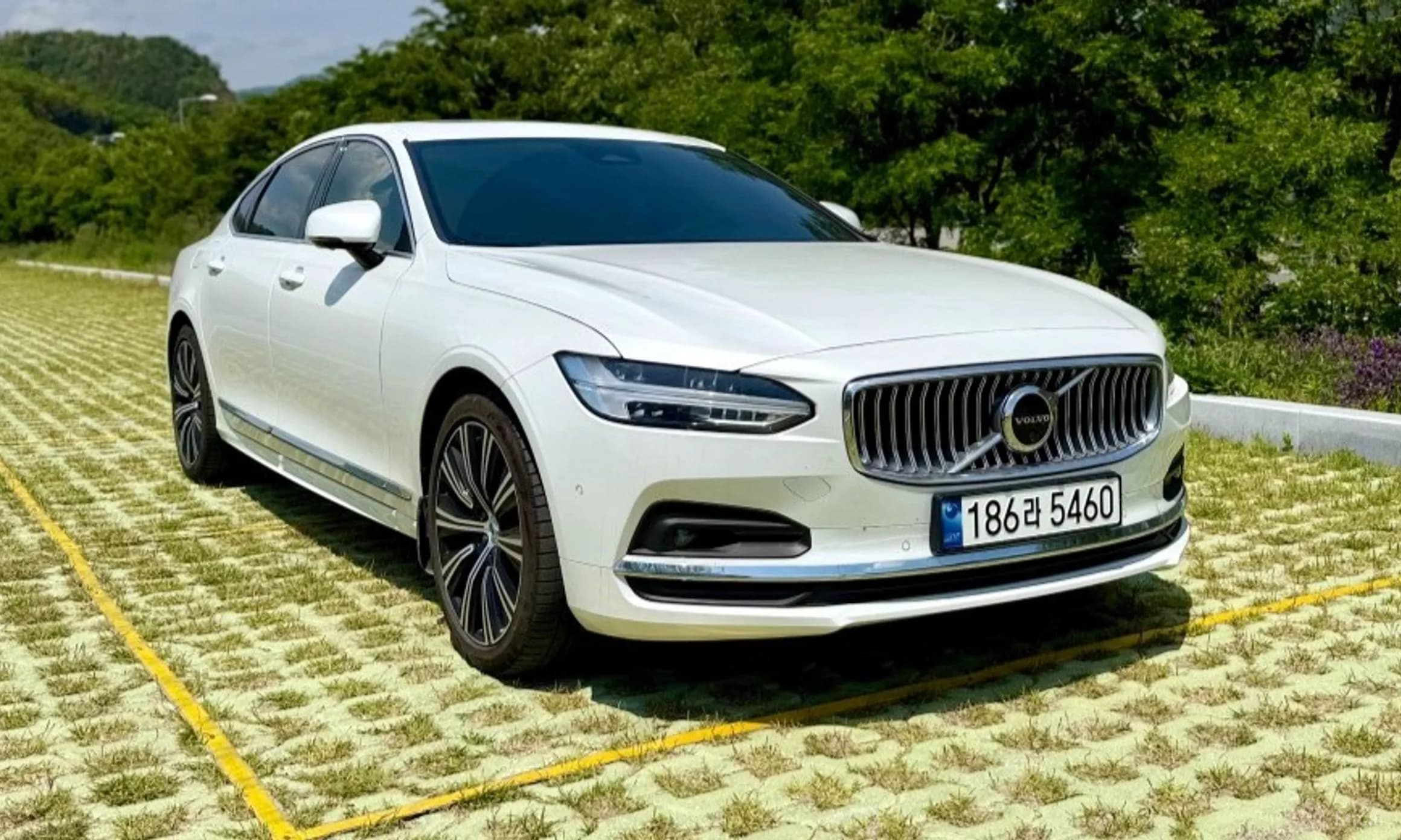 S90