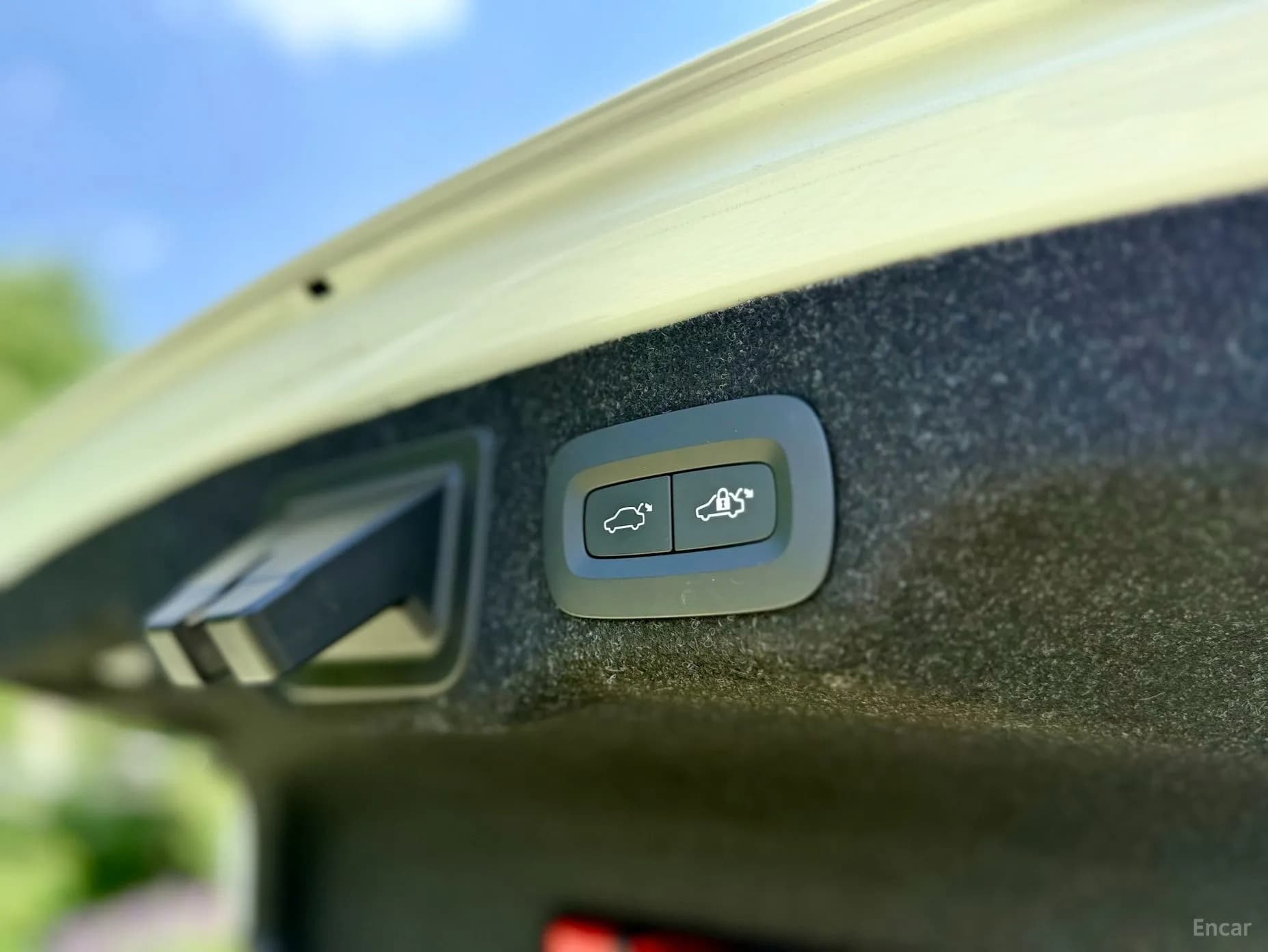 S90